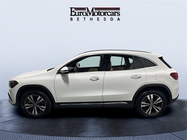 2025 Mercedes Benz GLA 250 photo 2