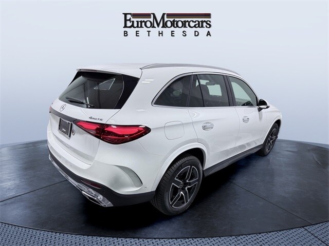 2026 Mercedes Benz GLC 300 4MATIC photo 3