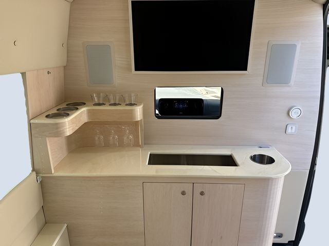 View 25
