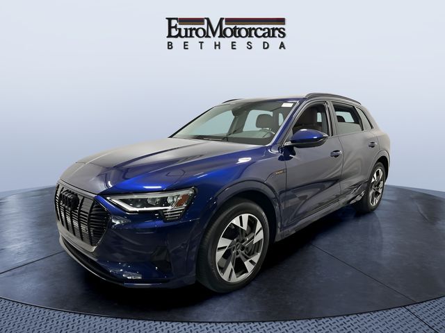 2022 Audi e-tron 95 kWh Premium quattro's photo