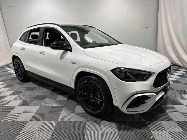 2025 Mercedes-Benz GLA GLA35 AMG's photo