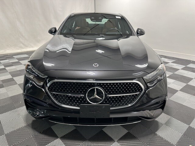 2025 Mercedes Benz E 4MATIC photo 2