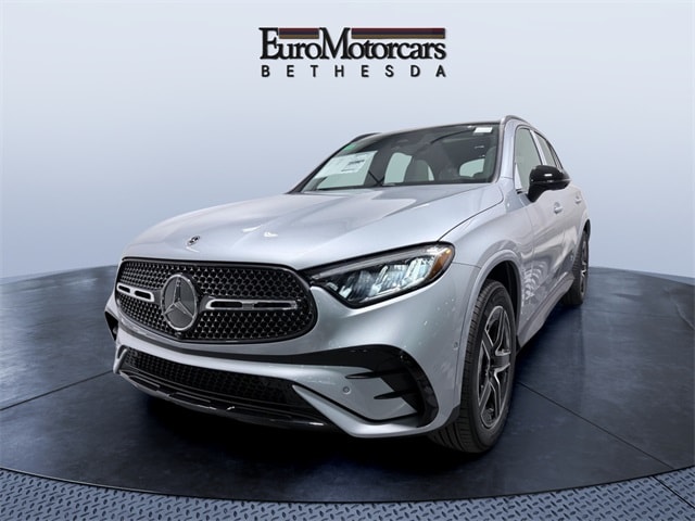2026 Mercedes-Benz GLC Base's photo