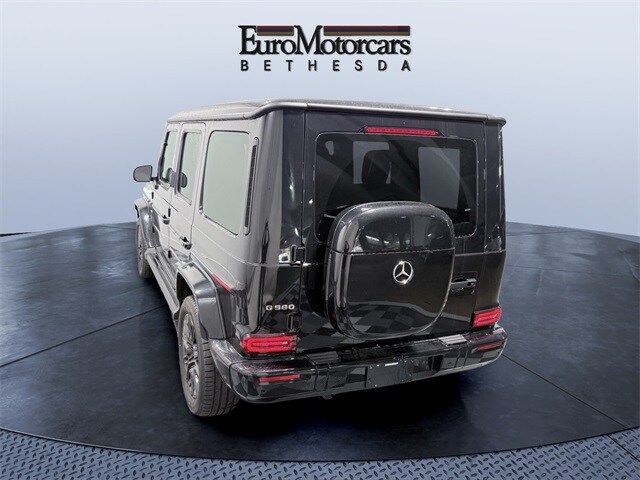 2025 Mercedes Benz G photo 2