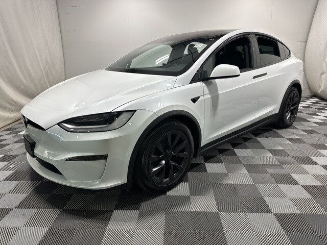 2023 Tesla Model X Standard Range photo 3