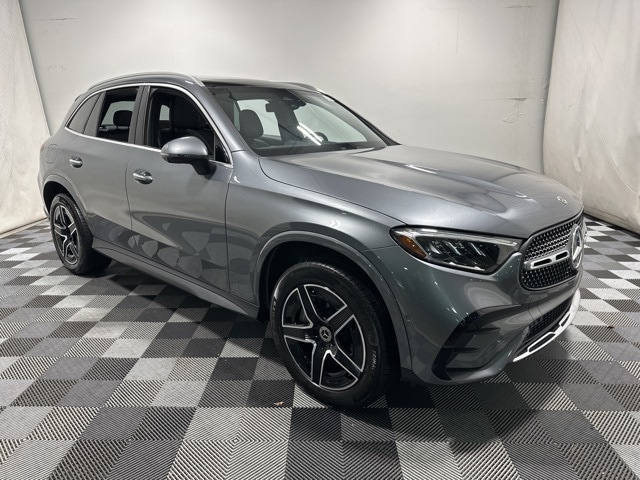 2023 Mercedes-Benz GLC GLC 300's photo