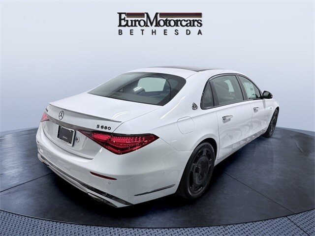 2025 Mercedes Benz S Maybach 680 4MATIC photo 3