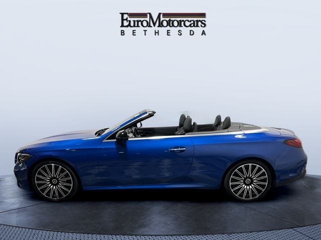 W1KMK4HB8TF088554