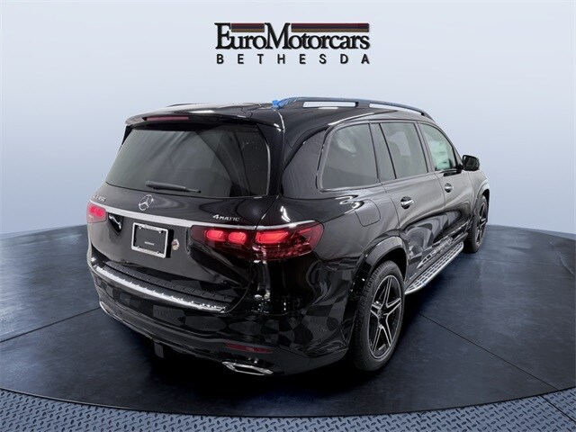 2026 Mercedes Benz GLS 450 4MATIC photo 3