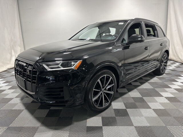 2023 Audi Q7 55 Prestige photo 2