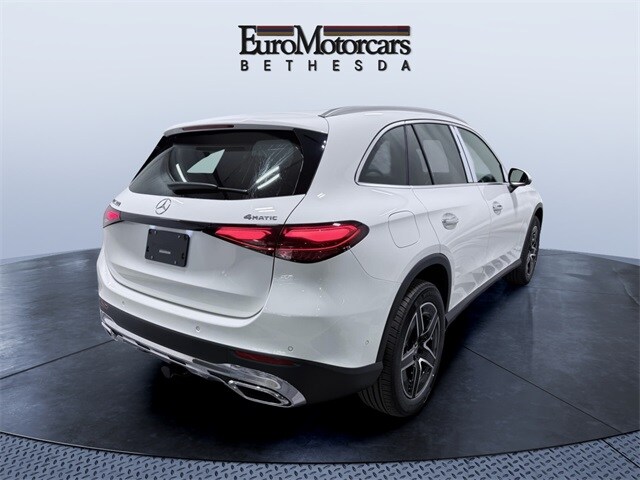 2026 Mercedes Benz GLC 300 4MATIC photo 3