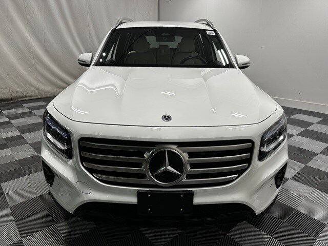 2024 Mercedes Benz GLB 4MATIC 250 photo 2