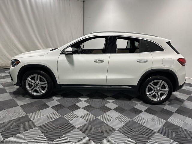 2022 Mercedes Benz GLA 250 4MATIC photo 4