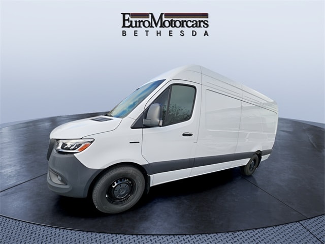 2024 Mercedes-Benz eSprinter Cargo Van Base's photo