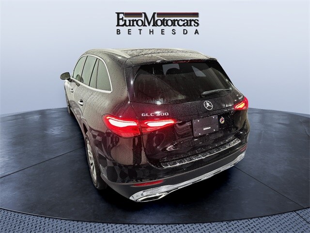 2026 Mercedes Benz GLC 300 4MATIC photo 2