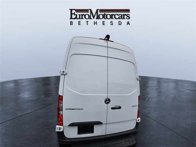 2025 Mercedes-Benz Sprinter Cargo Van Base