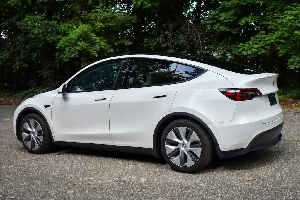 Used 2021 Tesla Model Y Standard Range SUV
