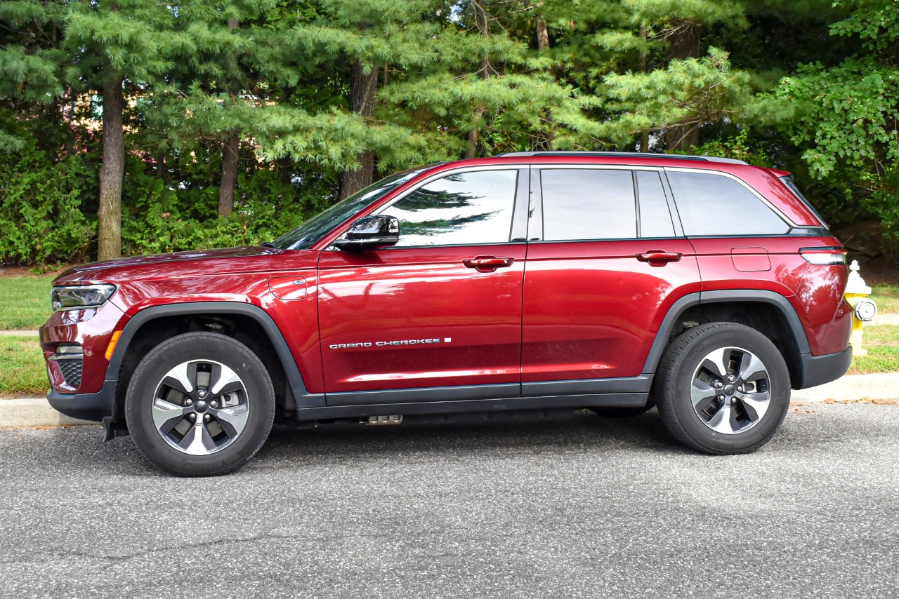 Used 2024 Jeep Grand Cherokee 4xe Base SUV