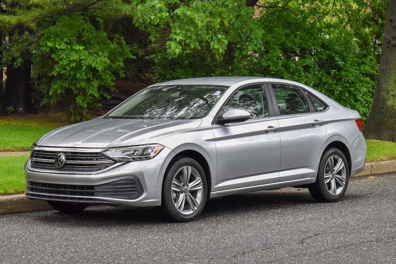 Used 2024 Volkswagen Jetta 1.5T SE Sedan