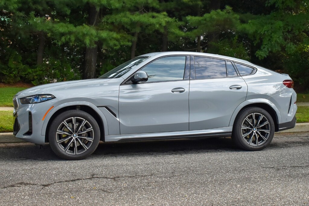 Used 2025 BMW X6 xDrive40i SUV