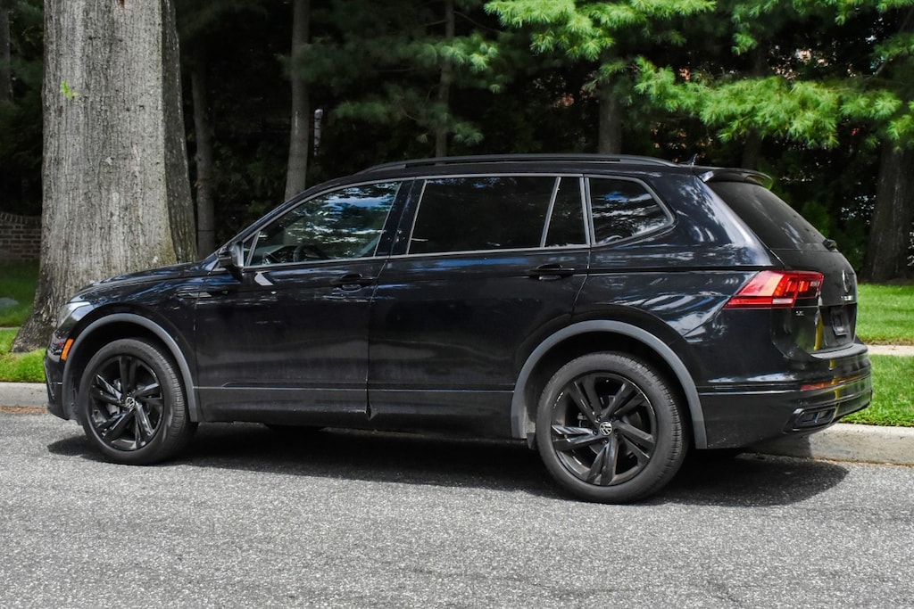 Used 2024 Volkswagen Tiguan 2.0T SE R-Line Black SUV