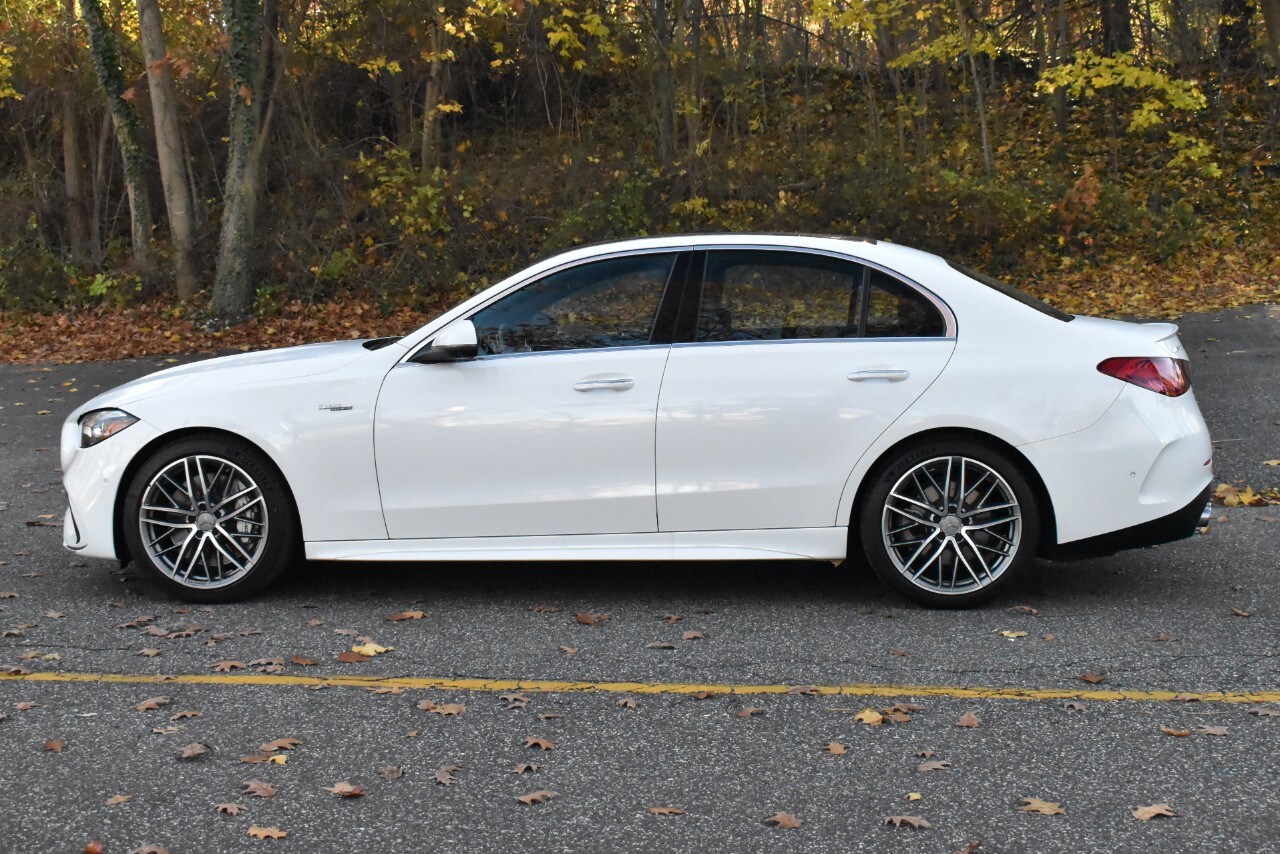 2023 Mercedes Benz C AMG 43 4MATIC photo 2