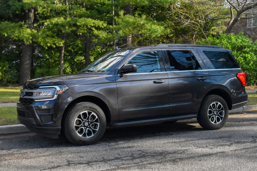 Used 2024 Ford Expedition XLT SUV