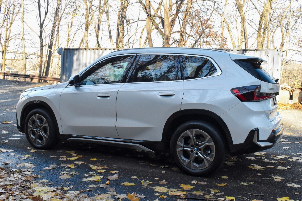 2023 Bmw X1 XDrive28i photo 4
