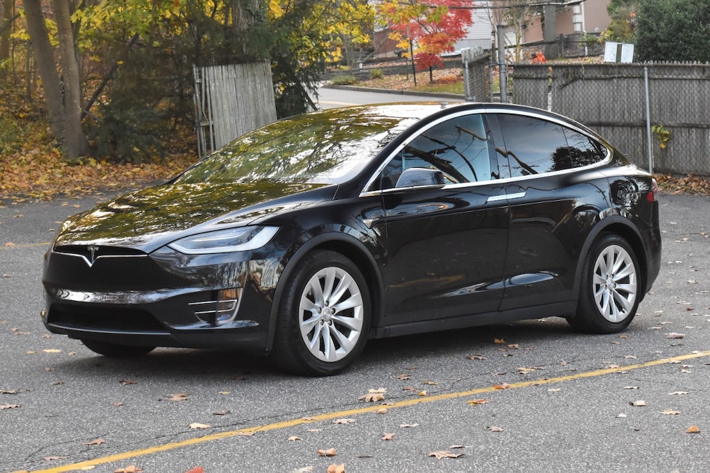 Used 2018 Tesla Model X 75D SUV