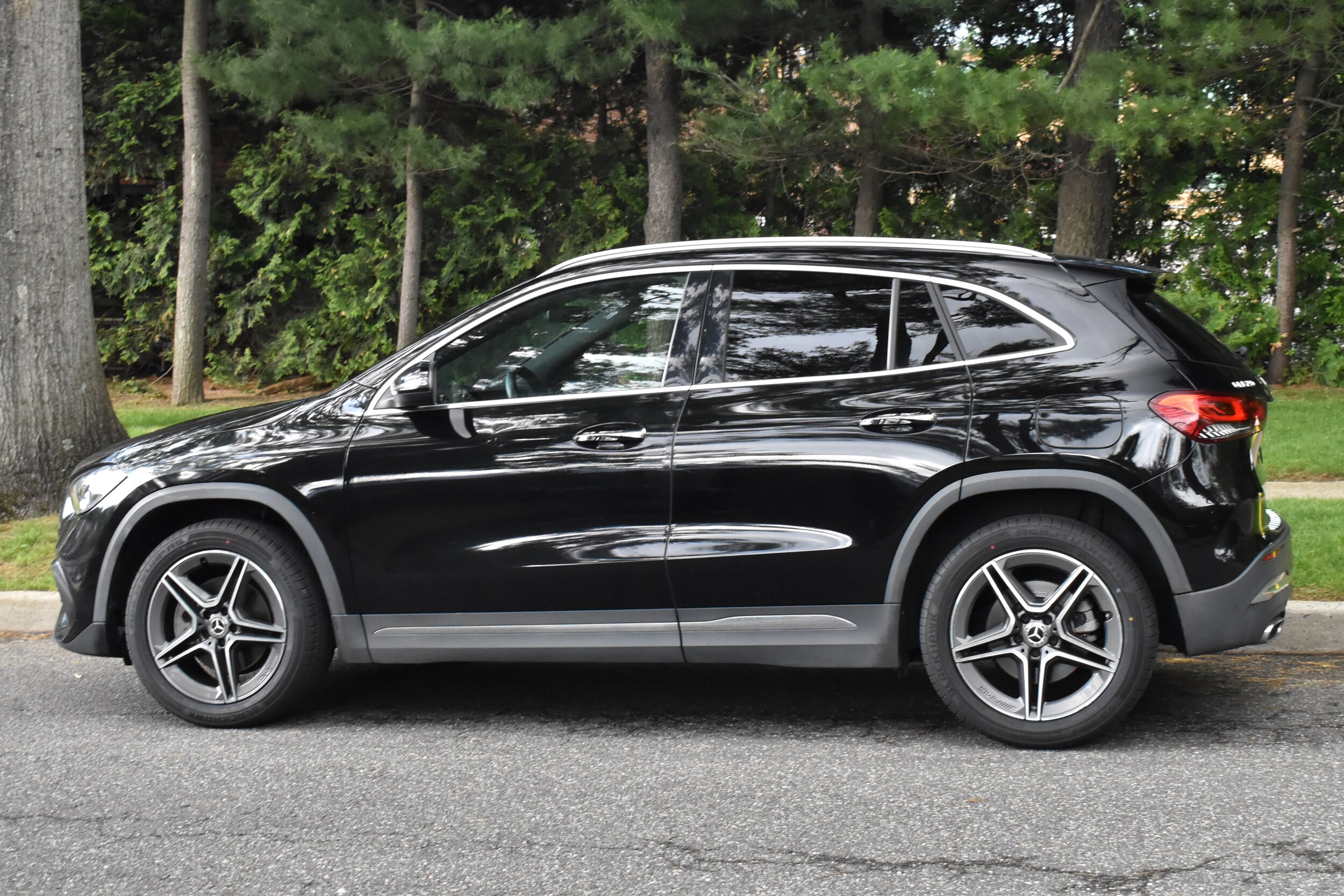 2021 Mercedes Benz GLA 250 4MATIC photo 4