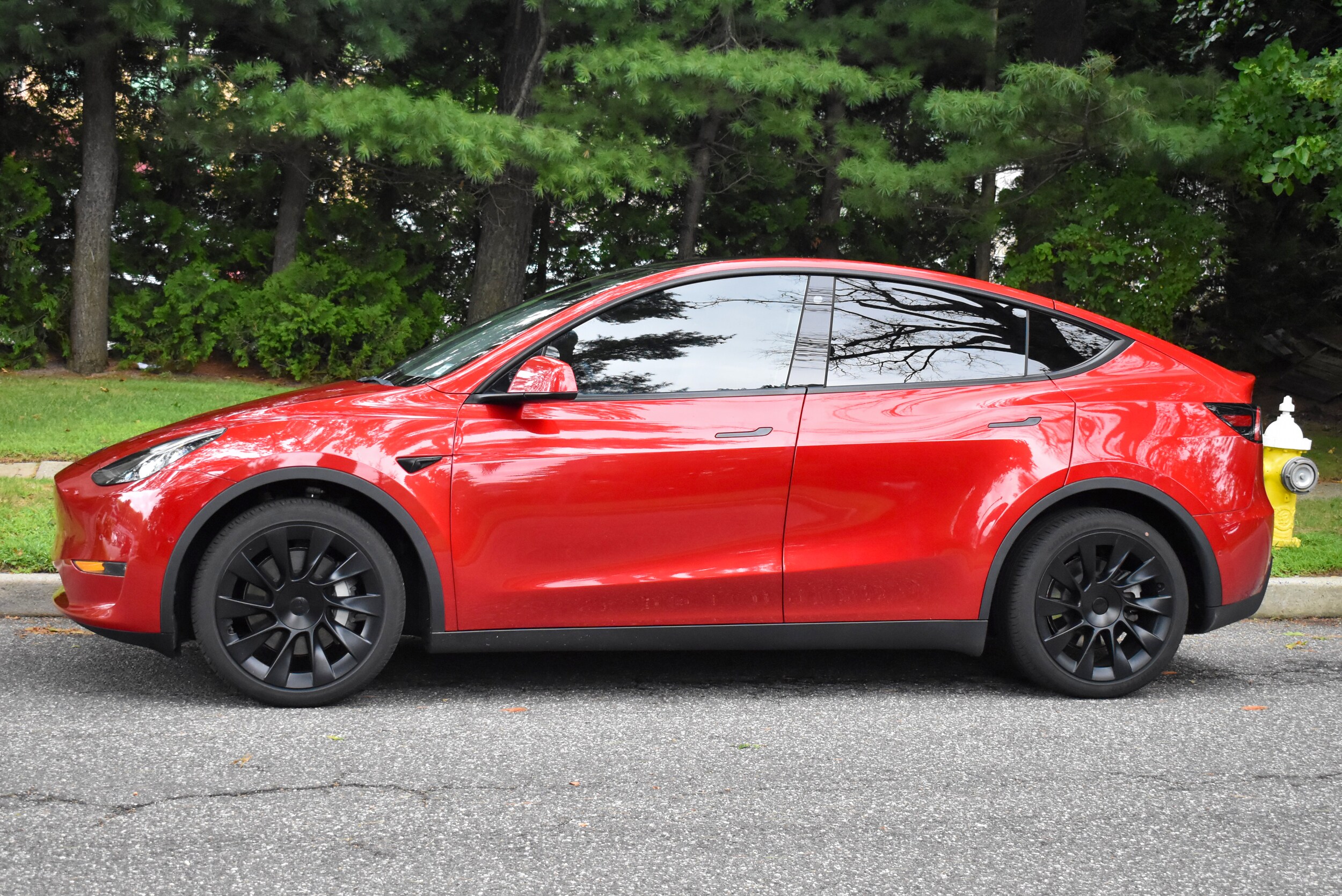 2022 Tesla Model Y Long Range photo 2
