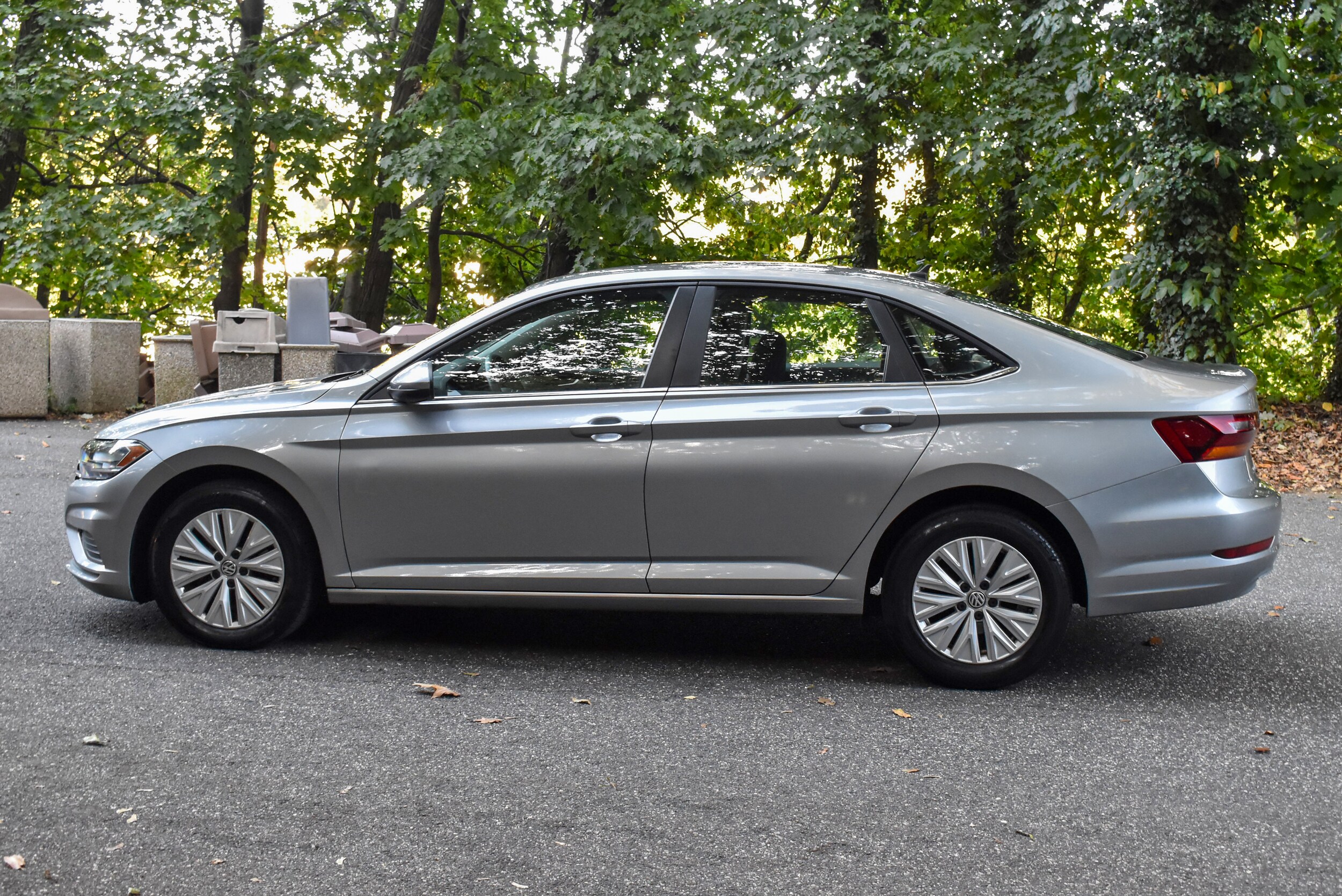 2019 Volkswagen Jetta 1.4T SE photo 2