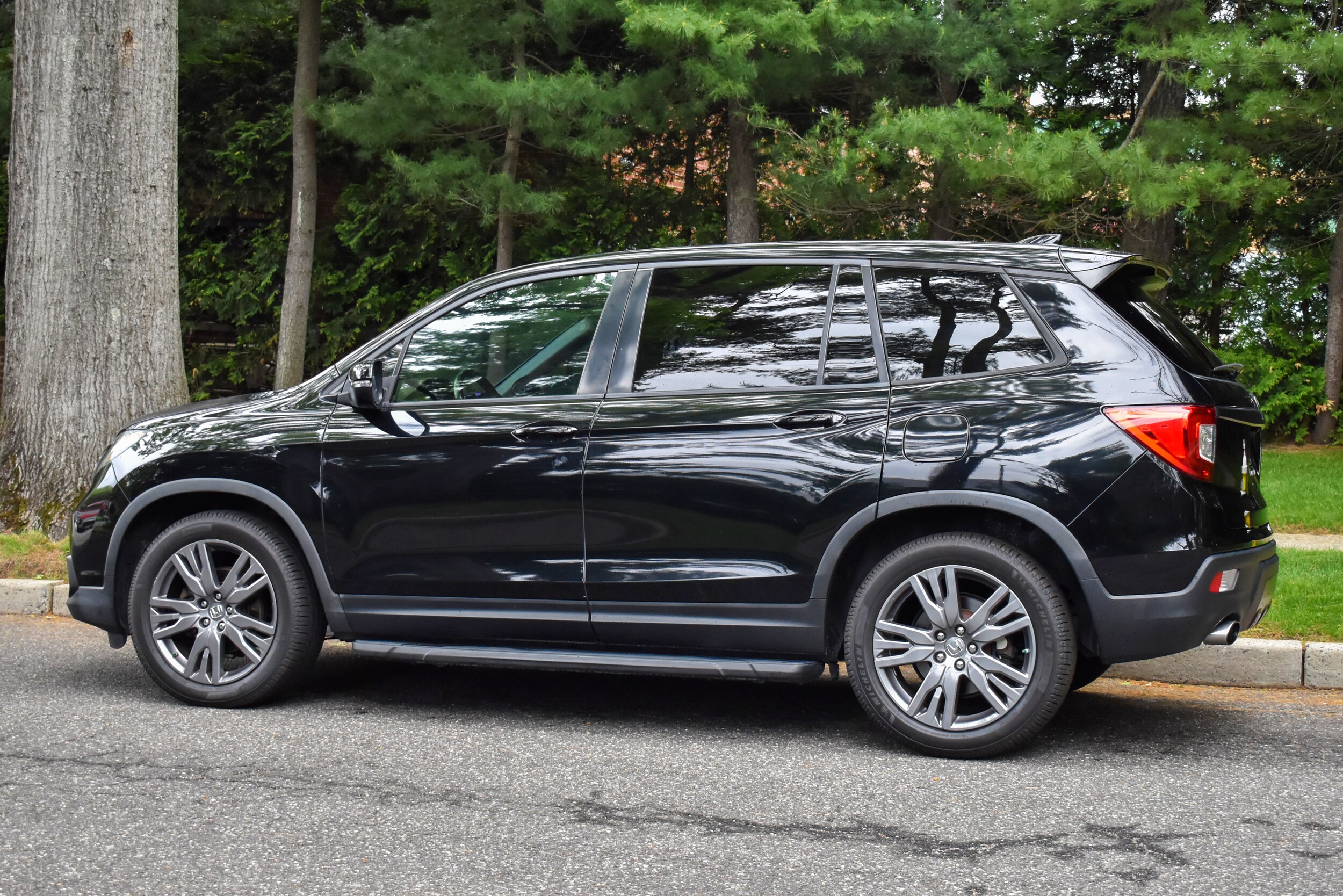 2019 Honda Passport EX-L photo 4