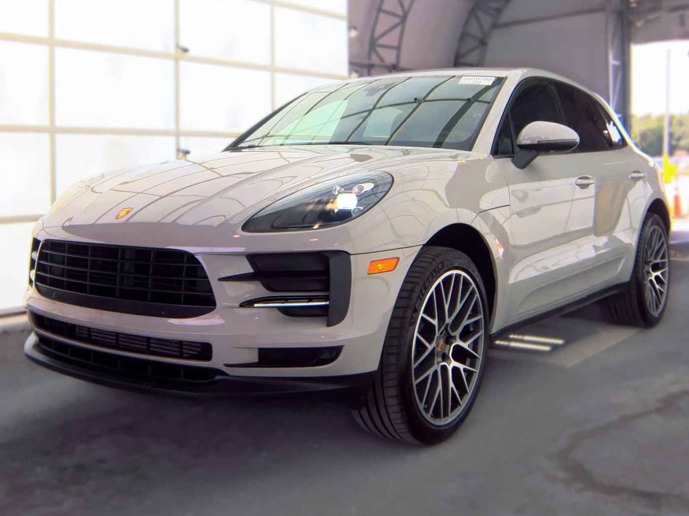 2020 Porsche Macan -'s photo