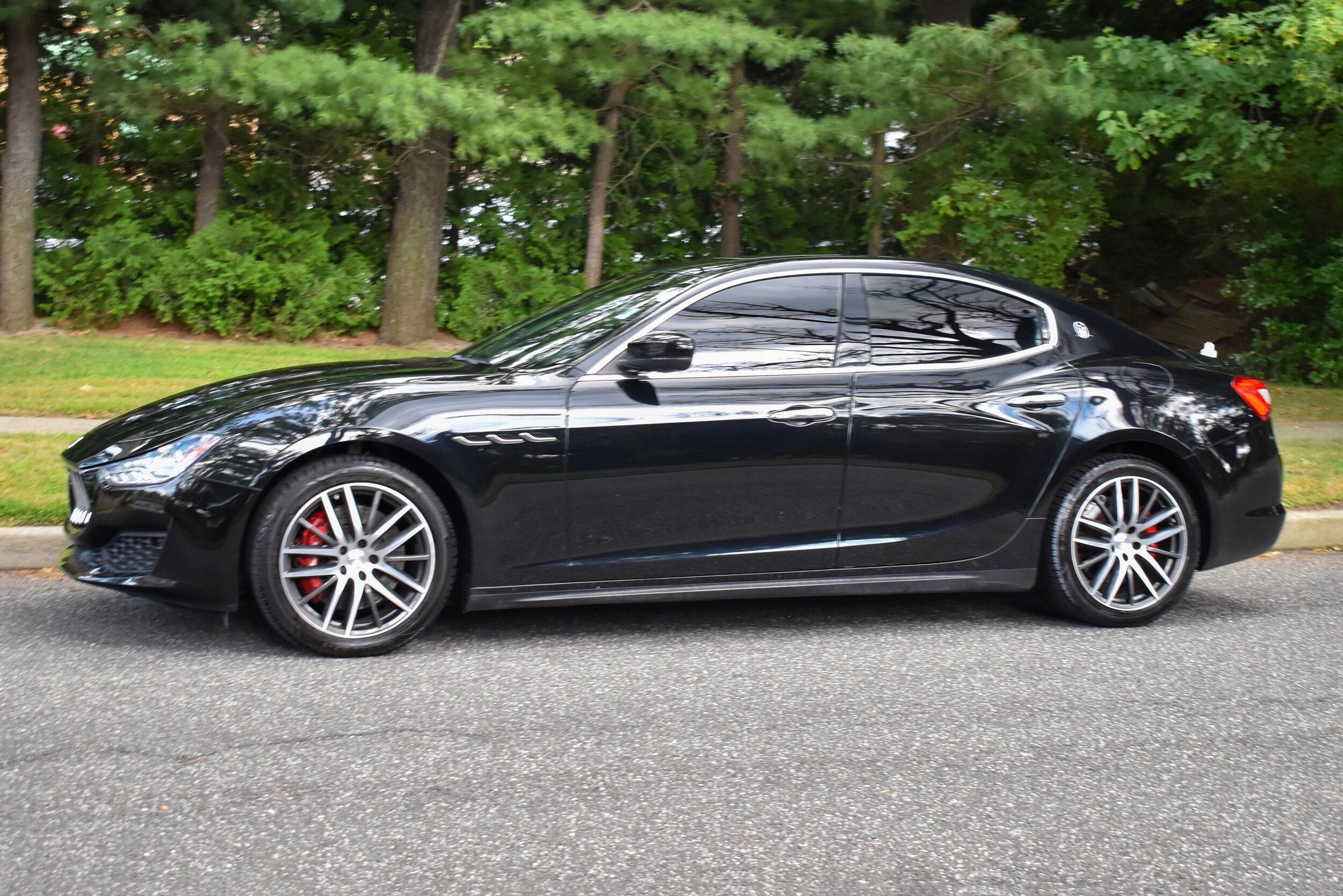2019 Maserati Ghibli S Q4 photo 2