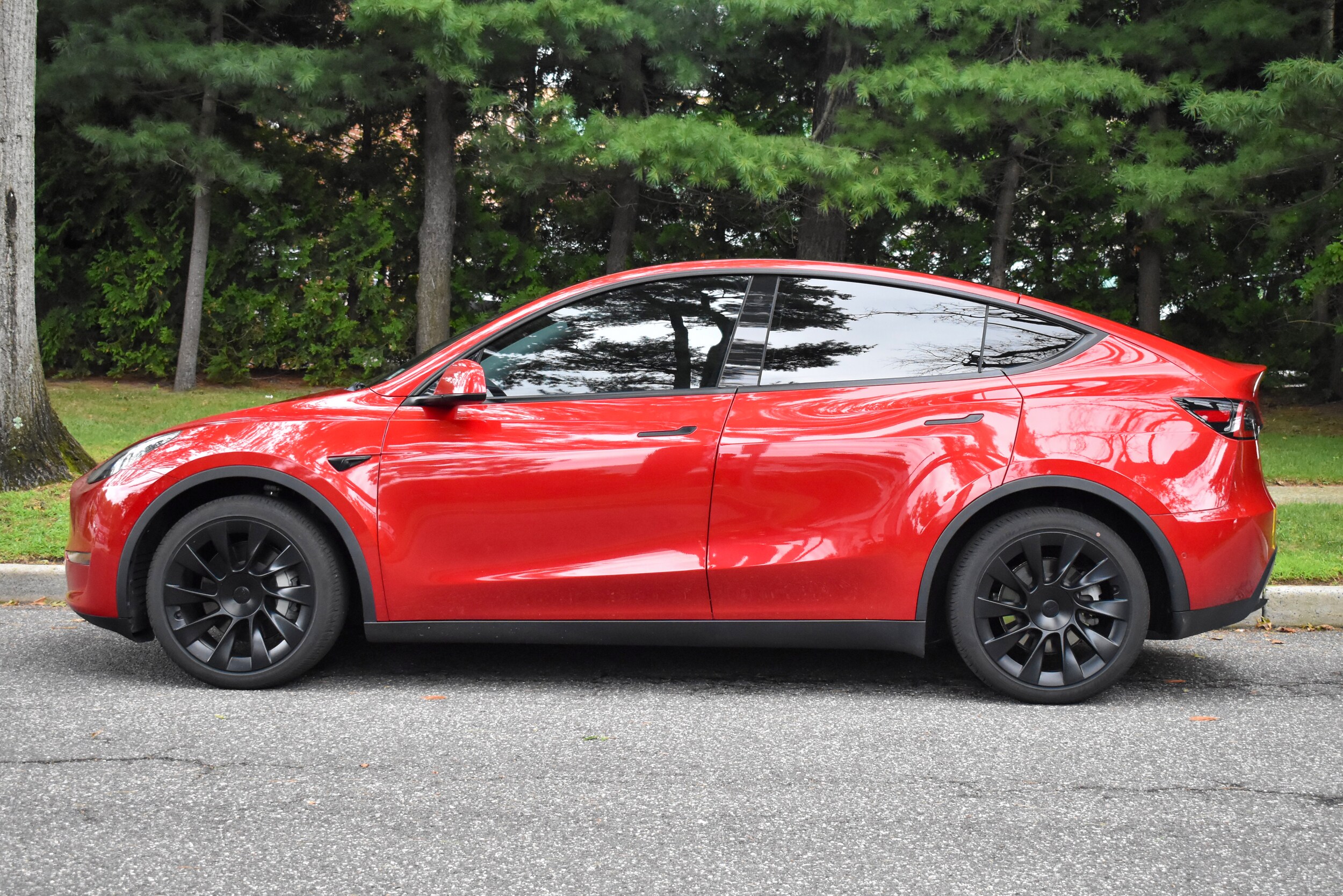 2022 Tesla Model Y Long Range photo 3