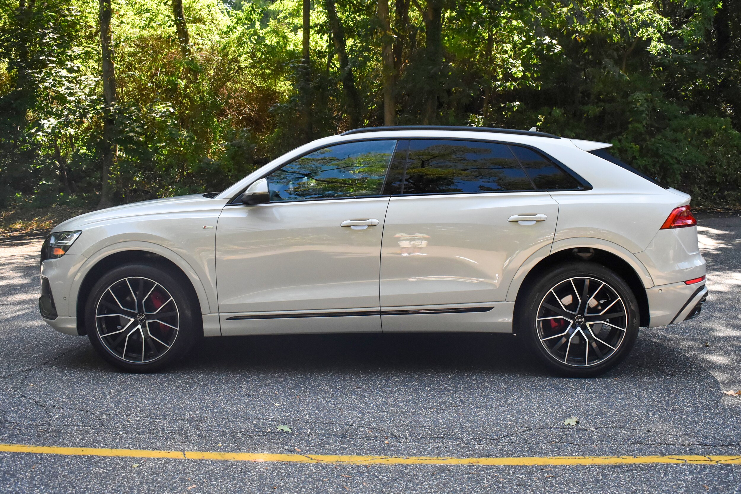 2021 Audi Q8 55 Premium Plus photo 3