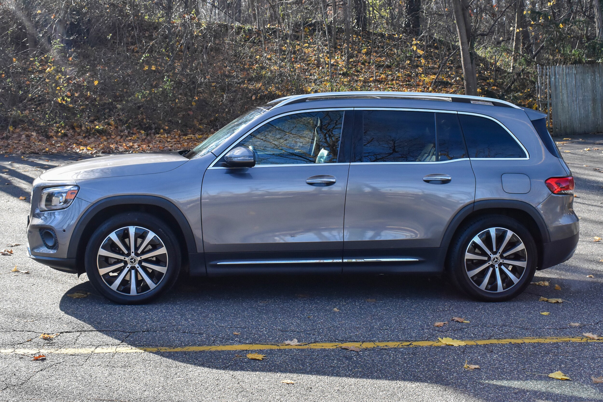 2021 Mercedes Benz GLB 250 4MATIC photo 2