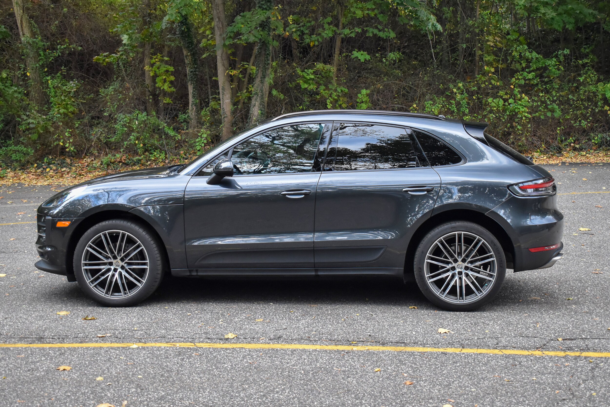 2019 Porsche Macan photo 3