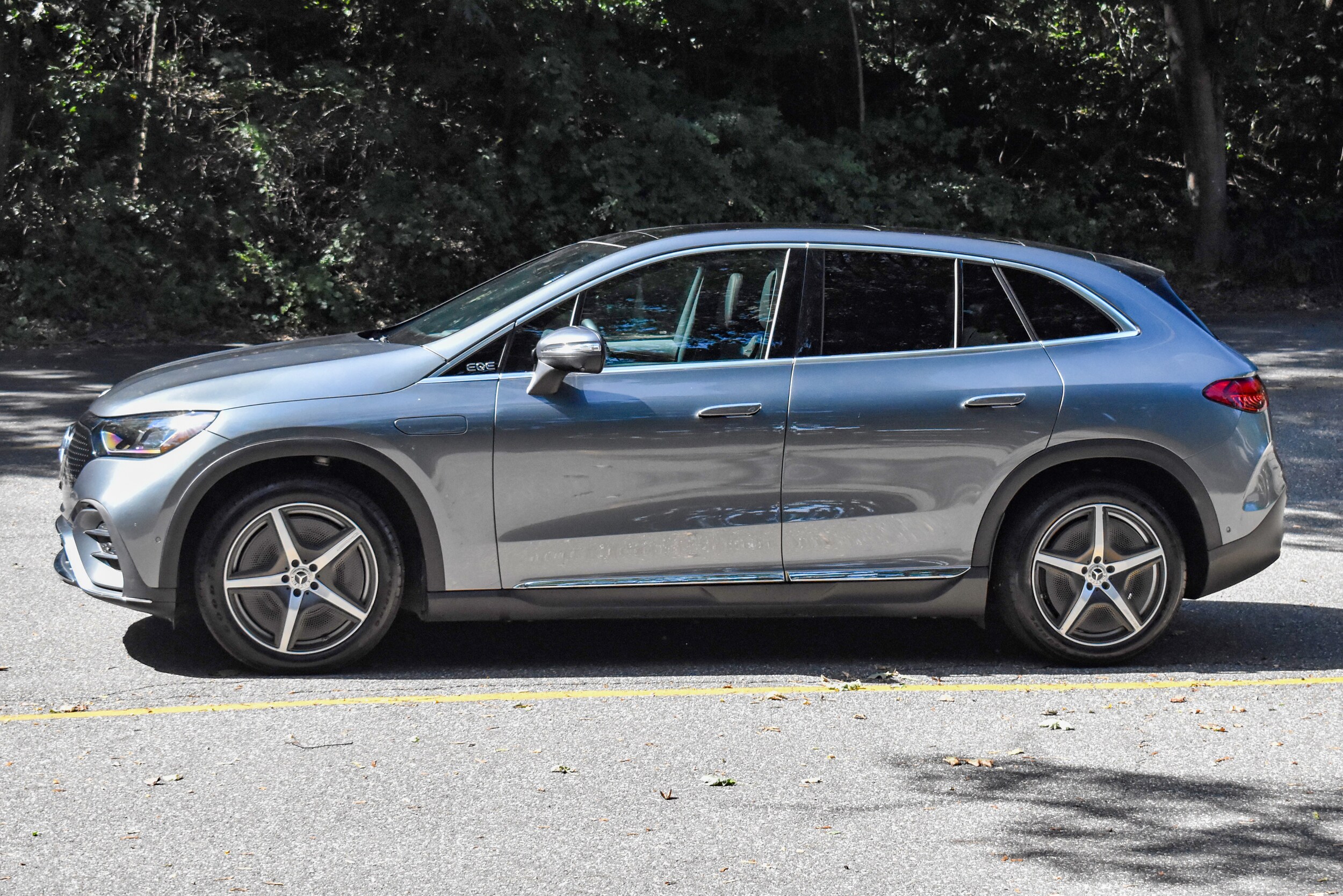 2023 Mercedes Benz EQE SUV 350 photo 2