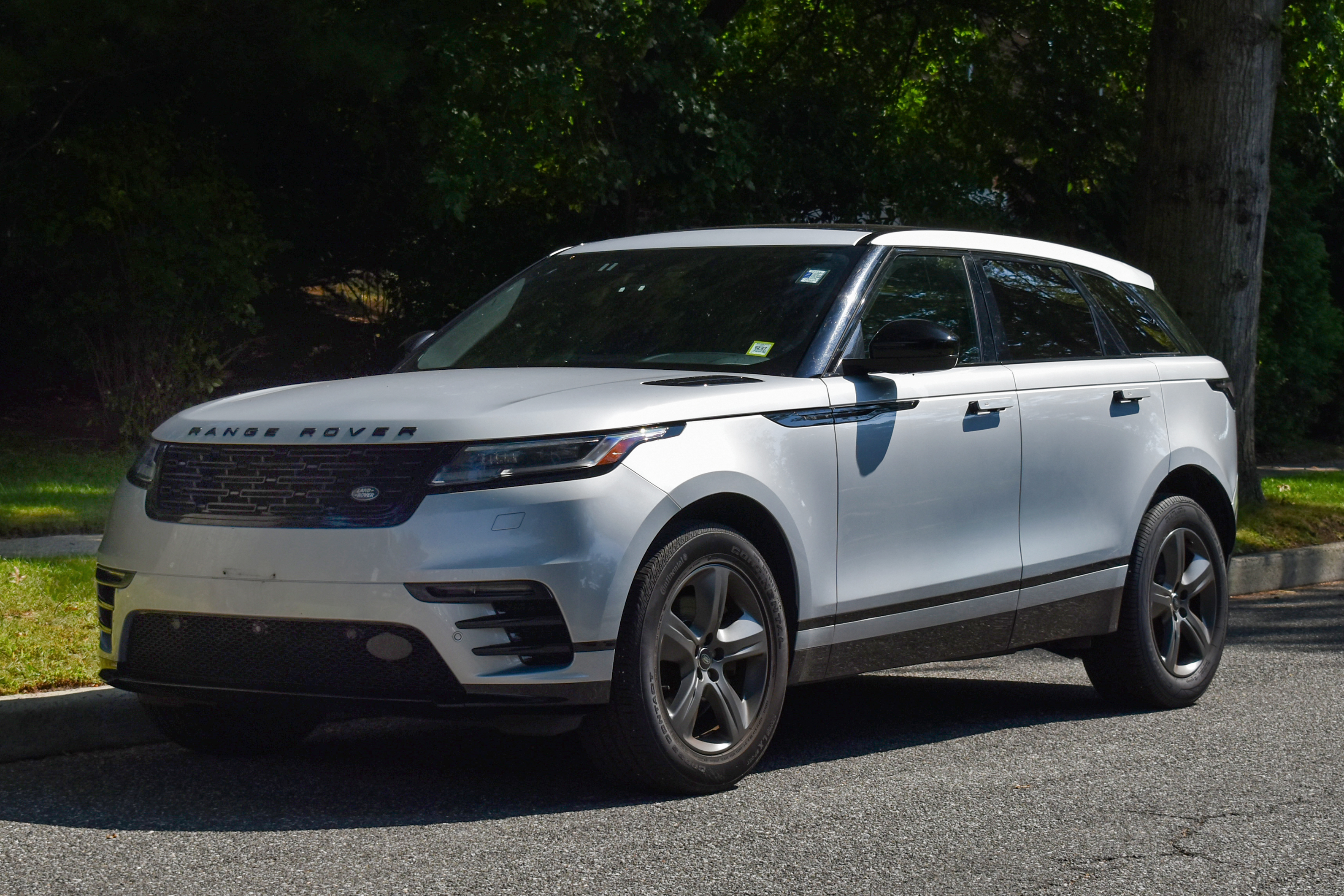 Used 2025 Land Rover Range Rover Velar P250 Dynamic SE SUV