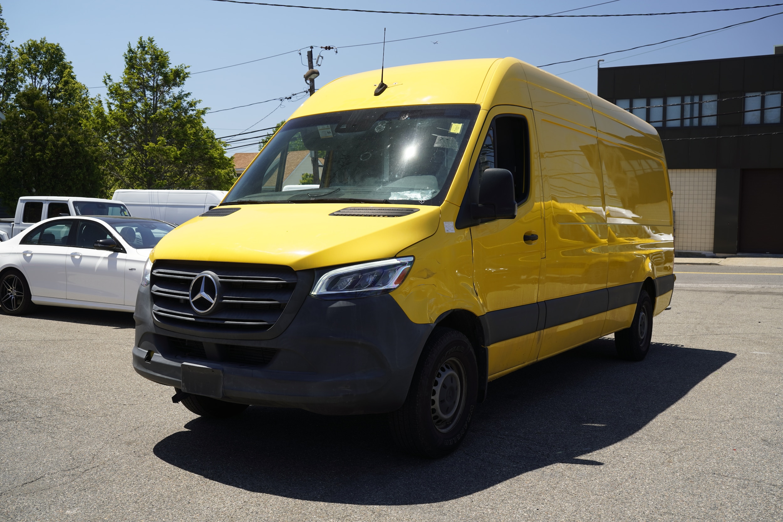 2021 Mercedes-Benz Sprinter 2500 Gas 170 WB High Roof's photo