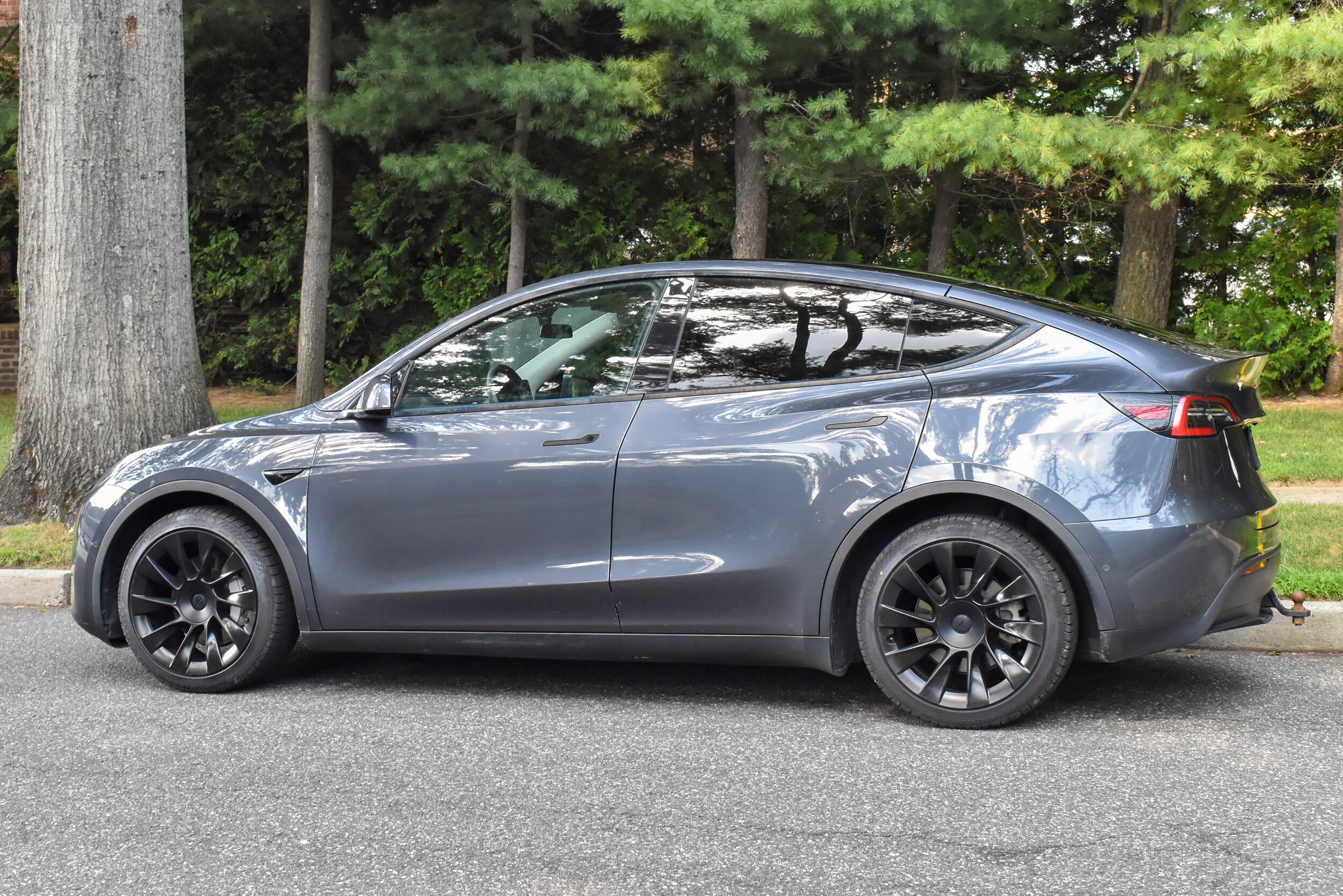 2021 Tesla Model Y Long Range photo 4