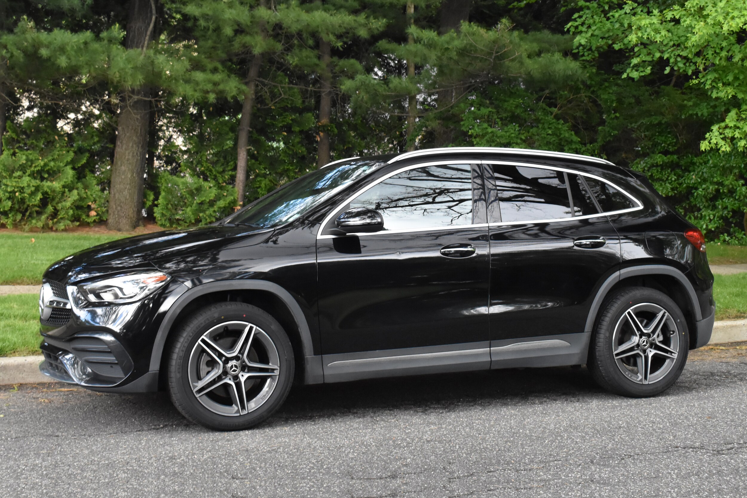 2021 Mercedes Benz GLA 250 4MATIC photo 2