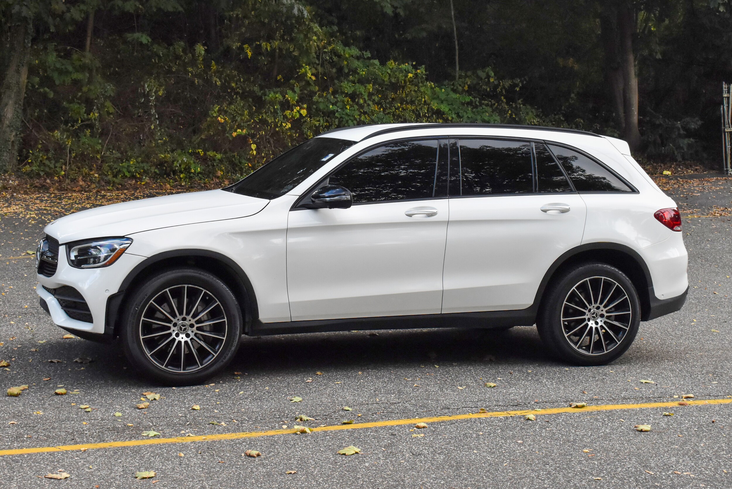 2022 Mercedes Benz GLC 300 4MATIC photo 2