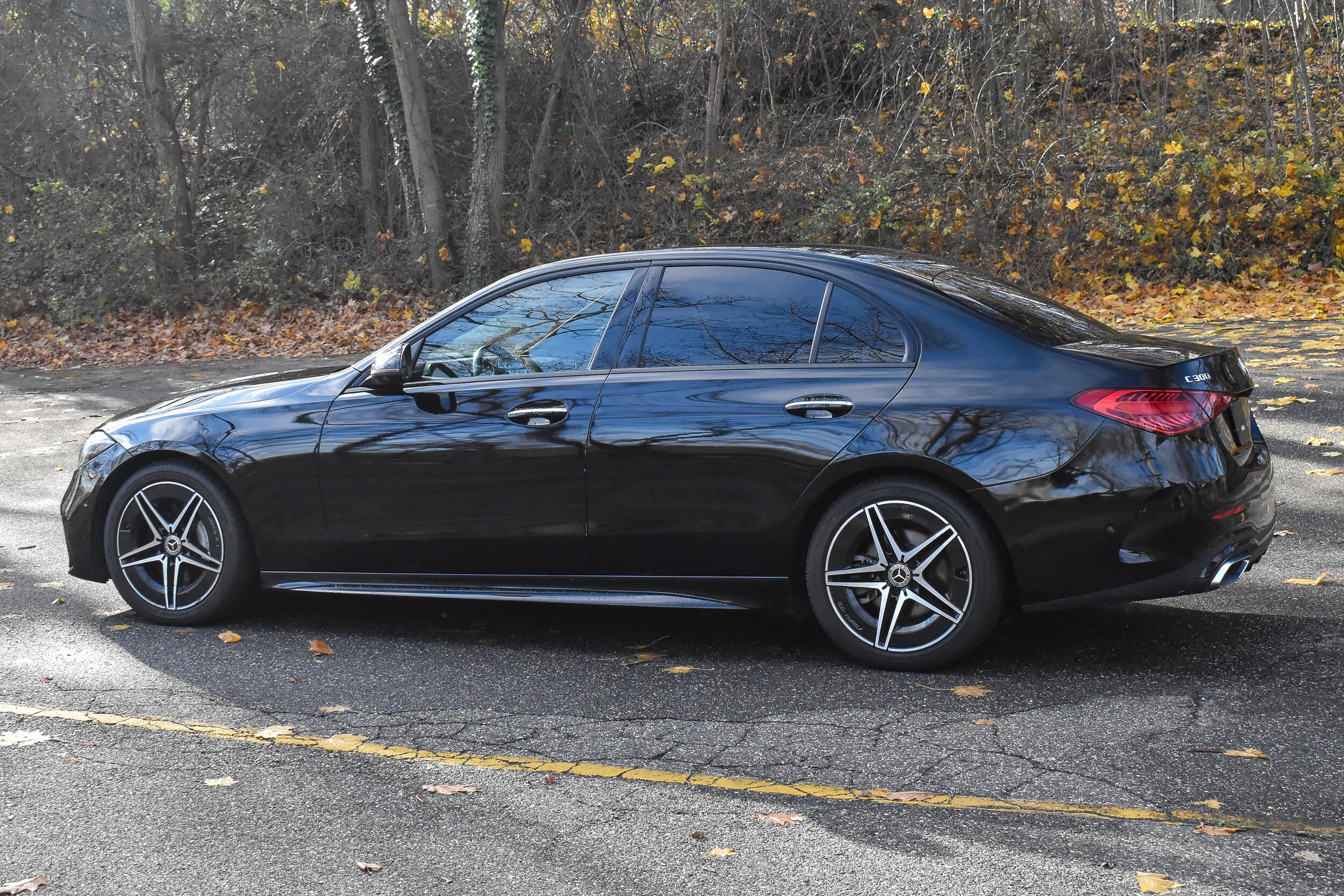 2023 Mercedes Benz C 300 4MATIC Sedan photo 2