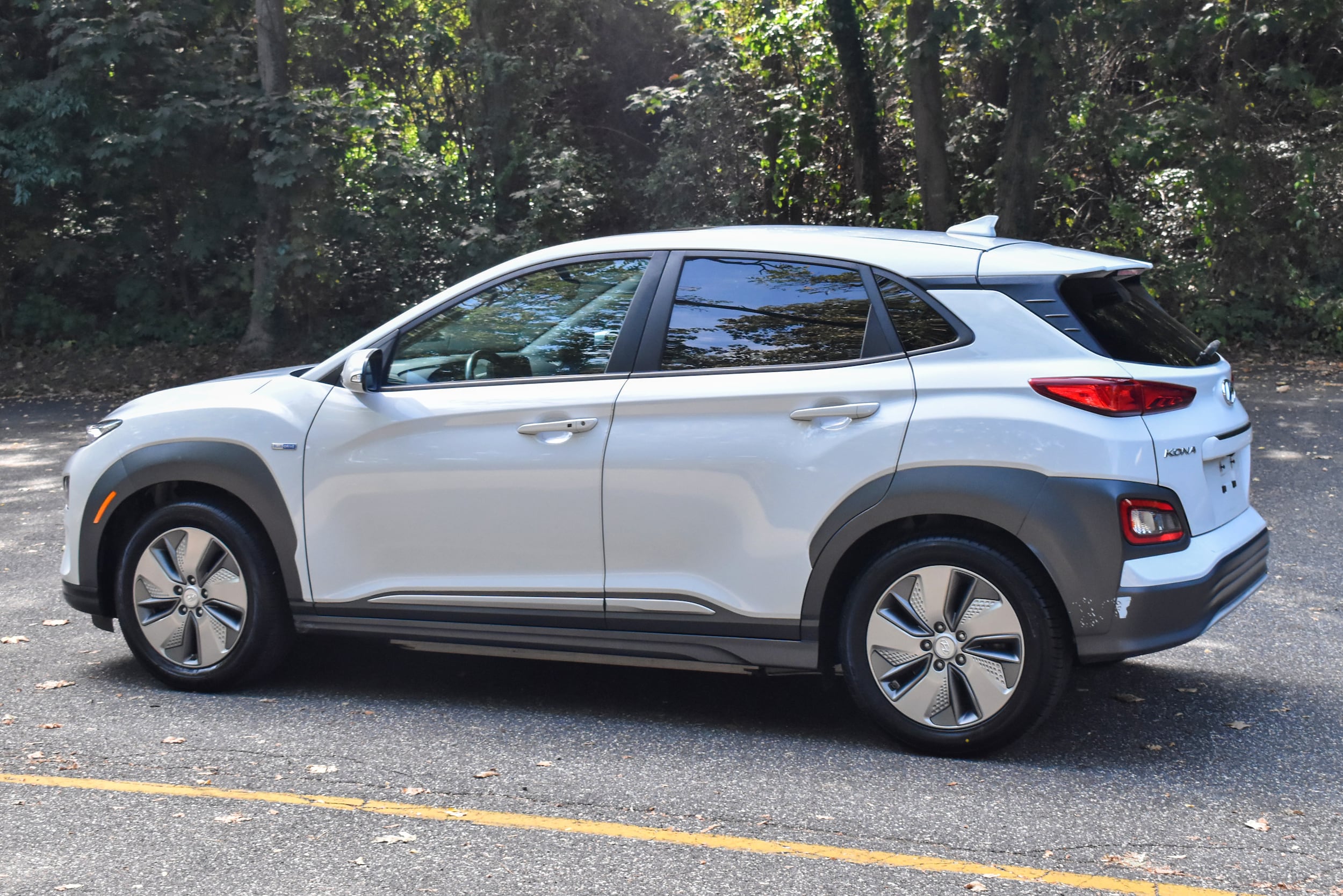 2019 Hyundai Kona Electric Limited photo 3