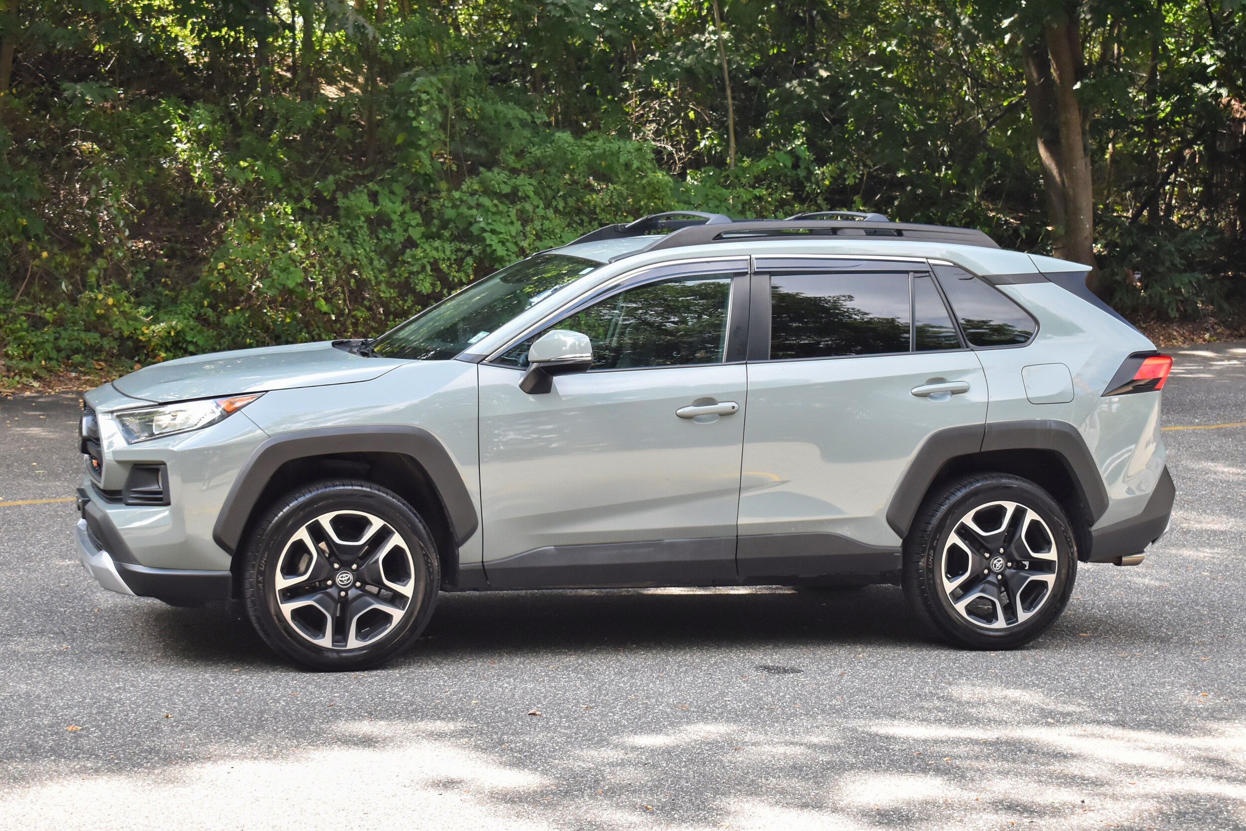 2021 Toyota RAV4 Adventure photo 2
