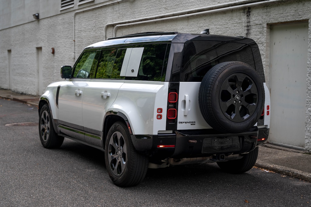 Used 2023 Land Rover Defender 110 X-Dynamic SE SUV