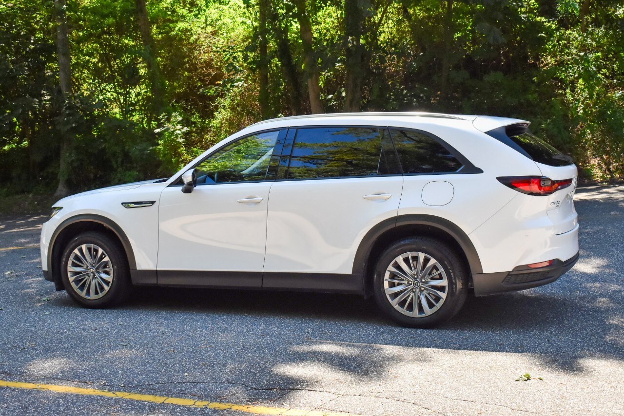 2024 Mazda CX-90 Plug-in Hybrid Preferred photo 4